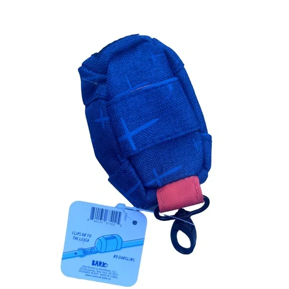 Dog loving Subaru fans! Brand new Subaru, tote bag with dog accessories. 🔥 - Picture 10 of 12